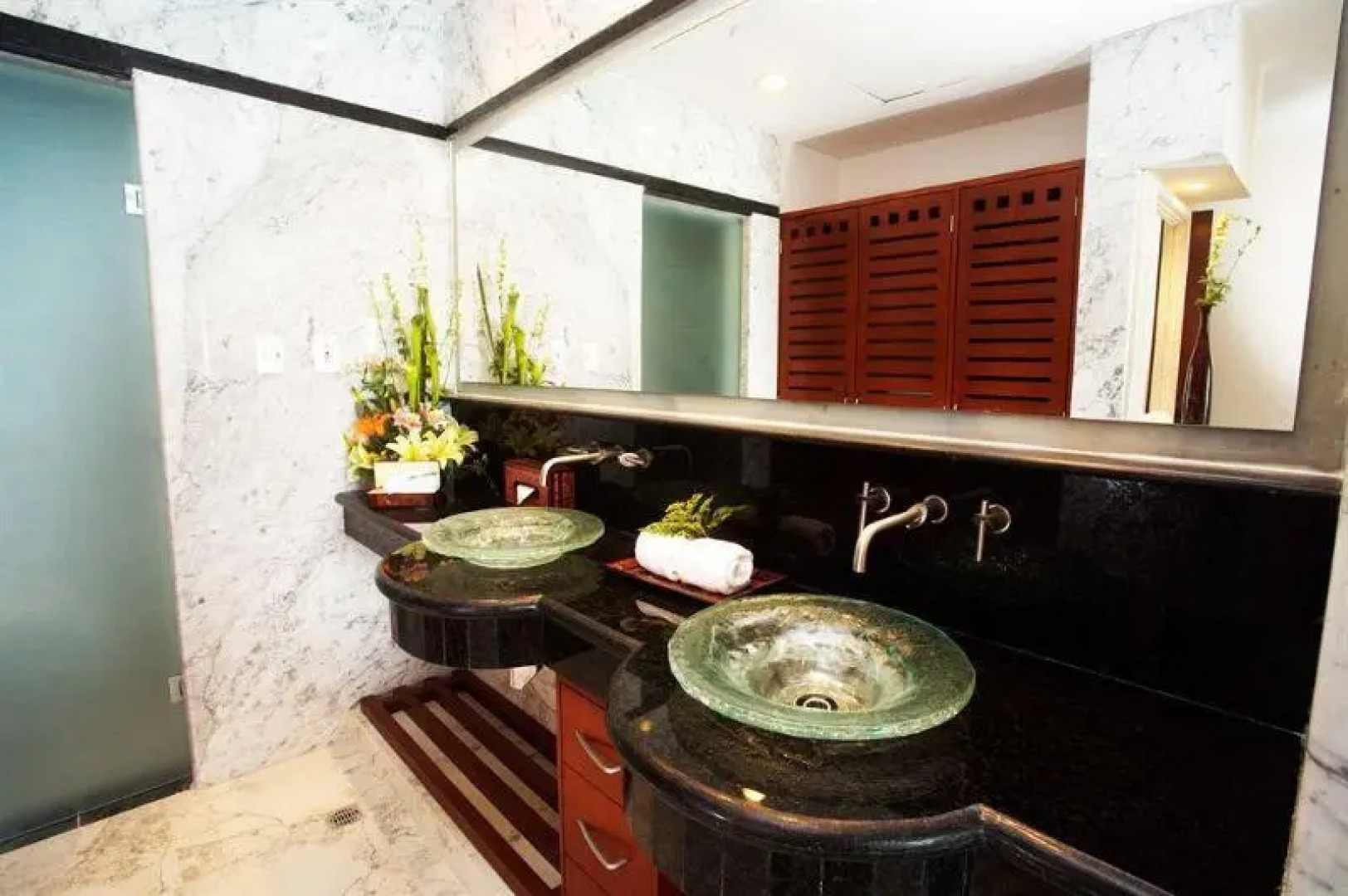 Unik Island Resort & Spa