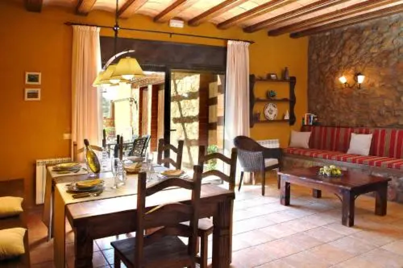 Casa Rural Ca La Siona