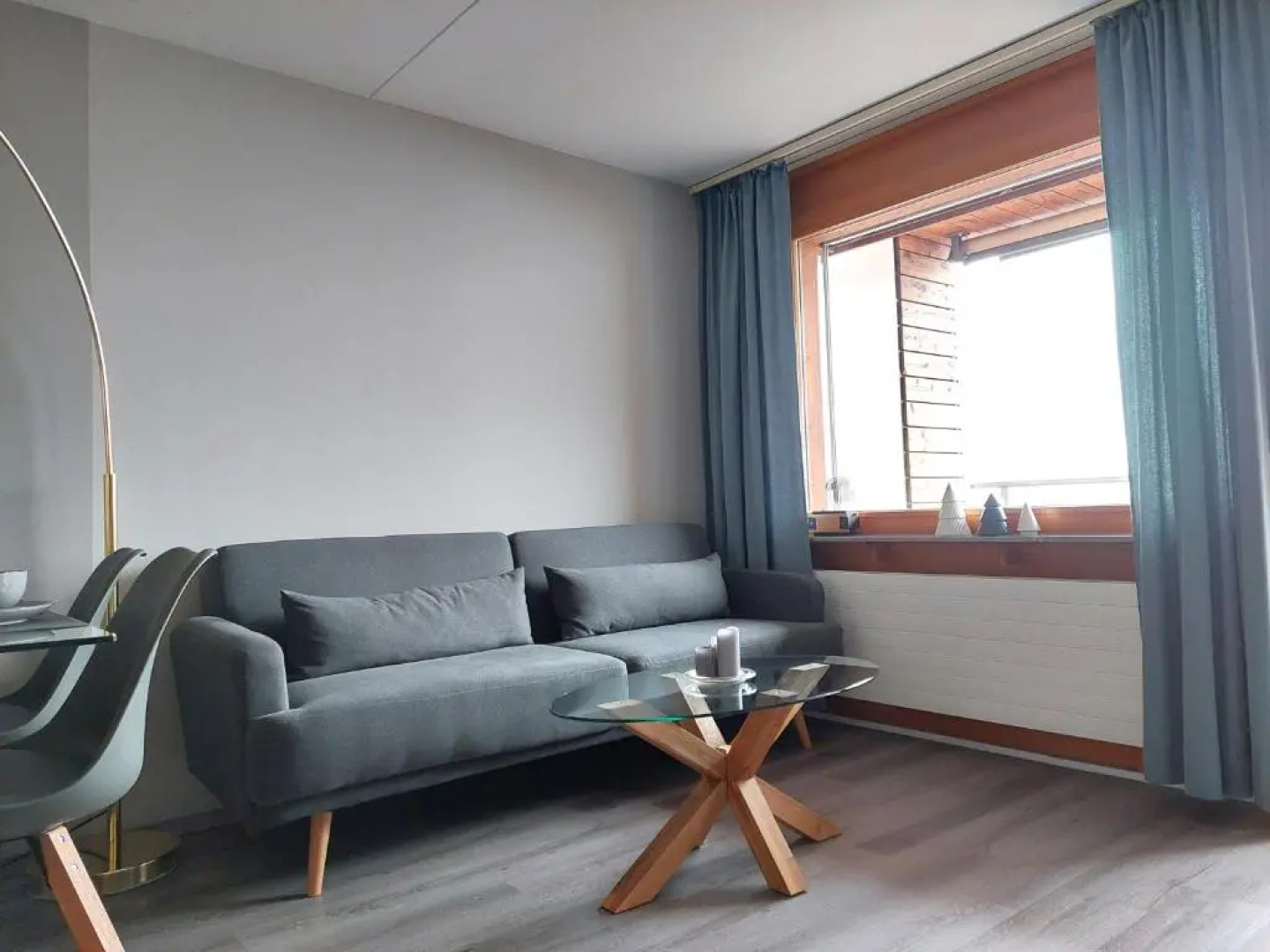 LAAX central holiday apartment with pool & sauna