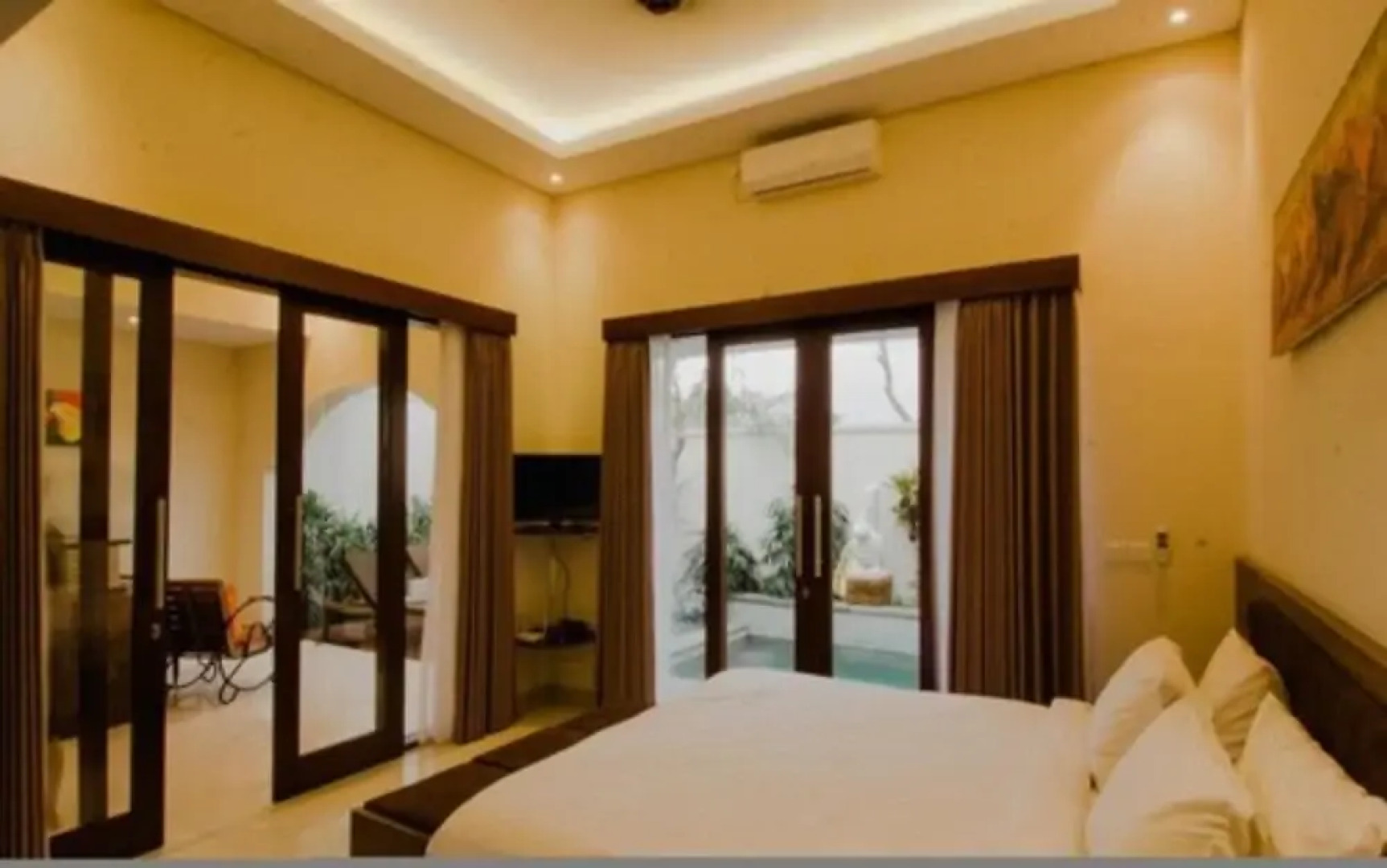 Istha Puri By Dwaraloka