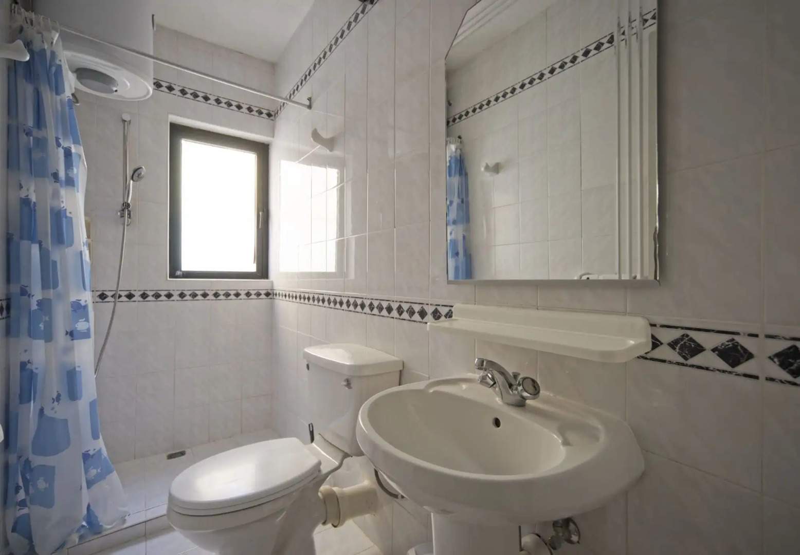 White Dolphin Complex Hotel