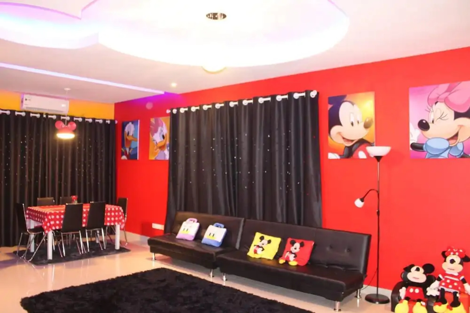 Mickey Mouse Signature Suite