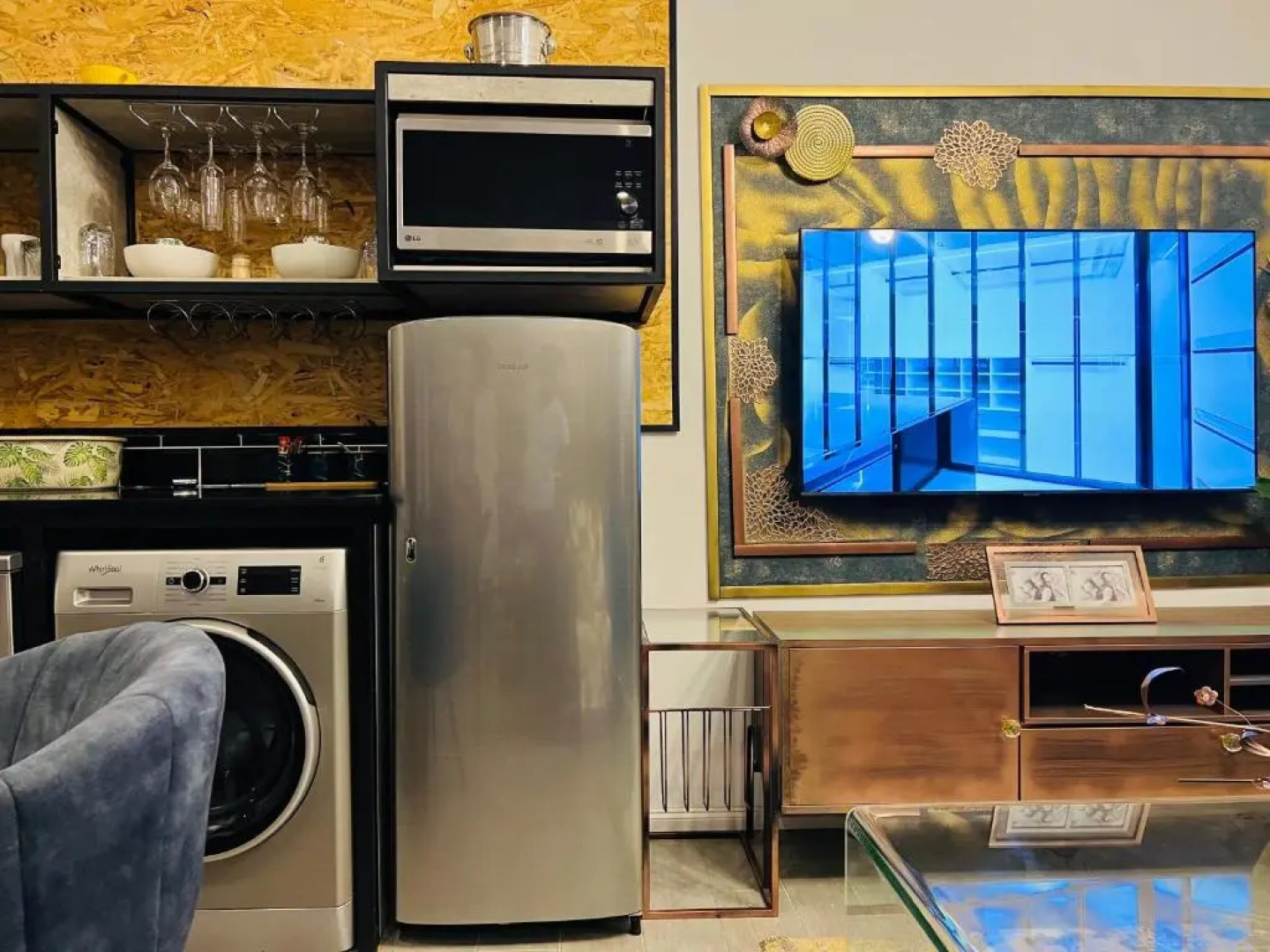 24 On Basil Boutique Aparthotel