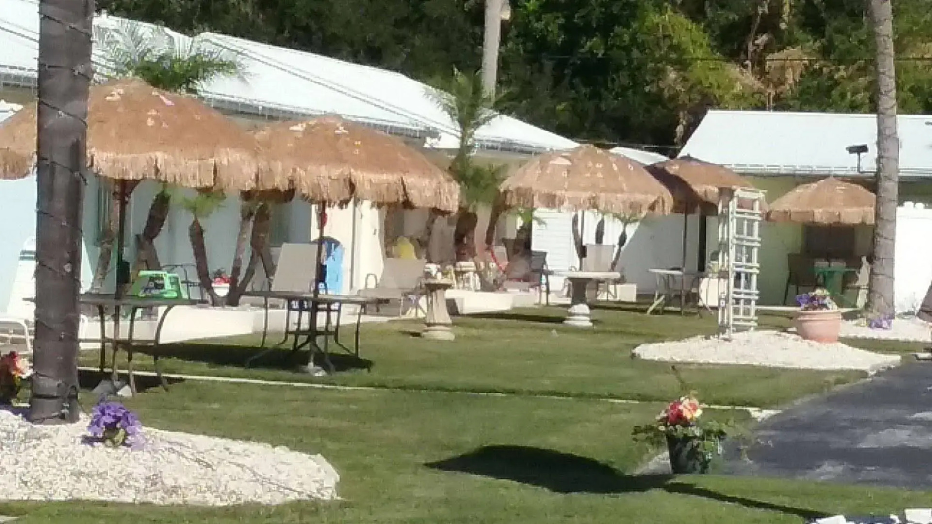 Tropical Bay Inn Motel