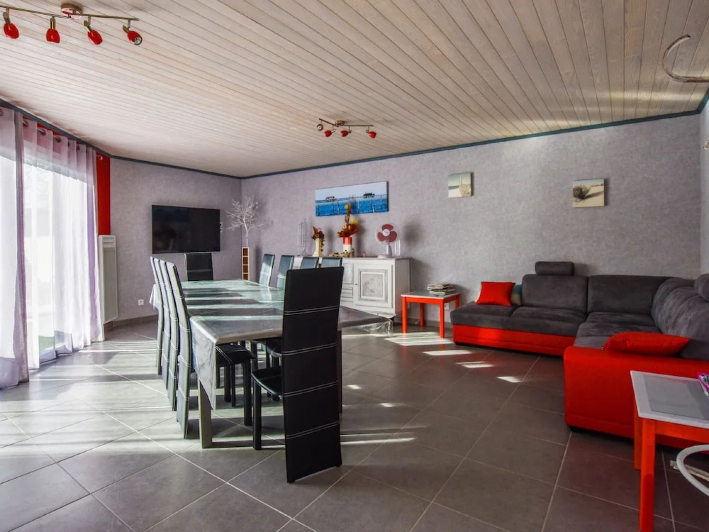 Charming Holiday Home in La Teste-de-buch With Swimming Pool