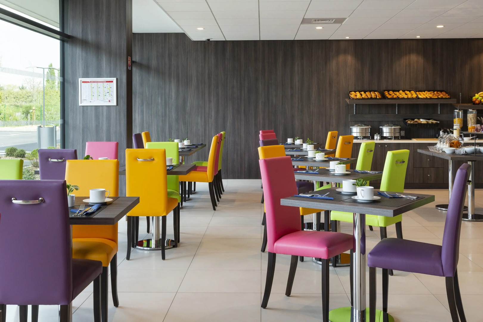 Hôtel Roi Soleil Prestige Plaisir - St Quentin