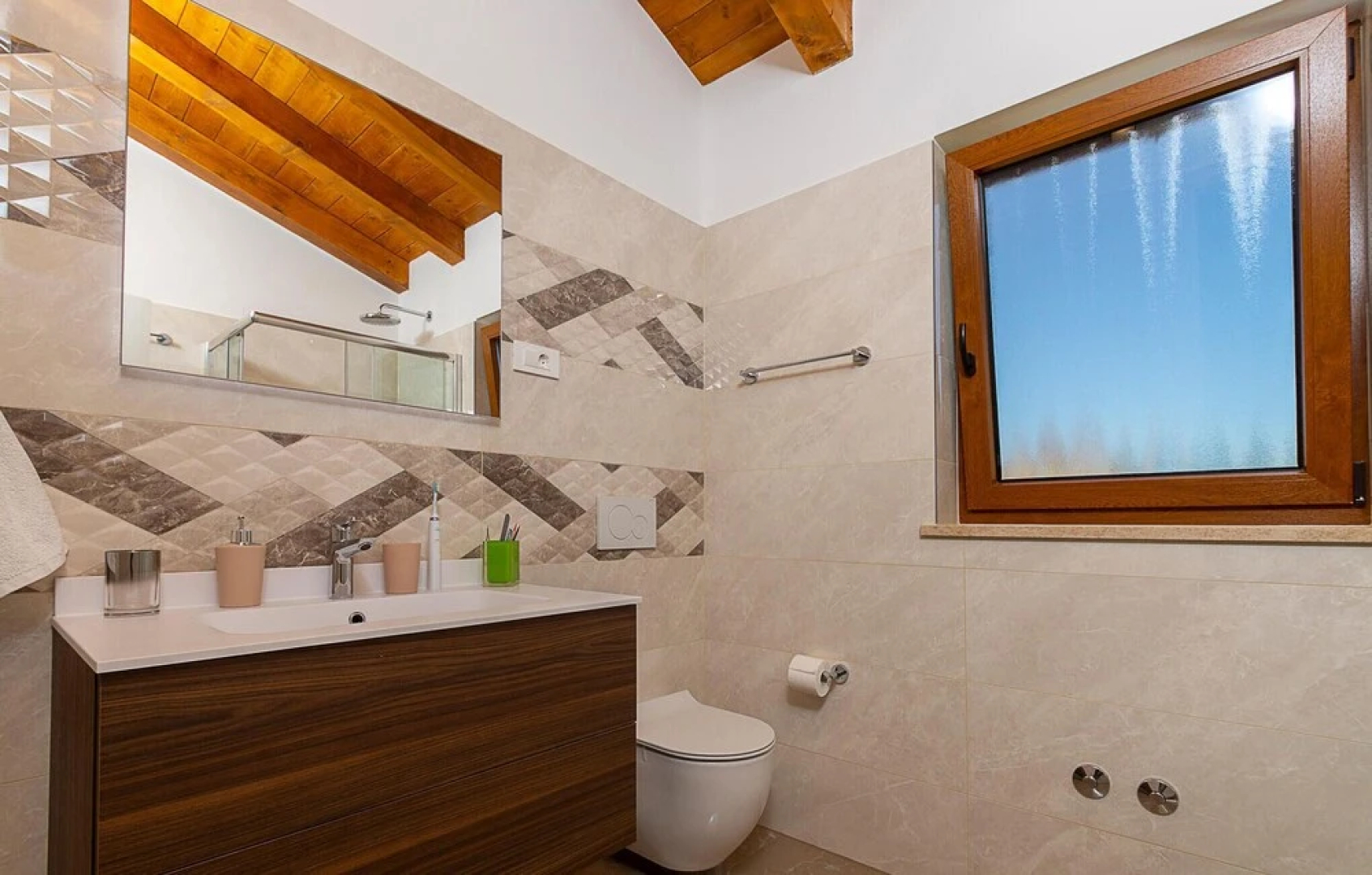 Amazing Home in Vizinada With 3 Bedrooms, Wifi and Outdoor Swimming Pool