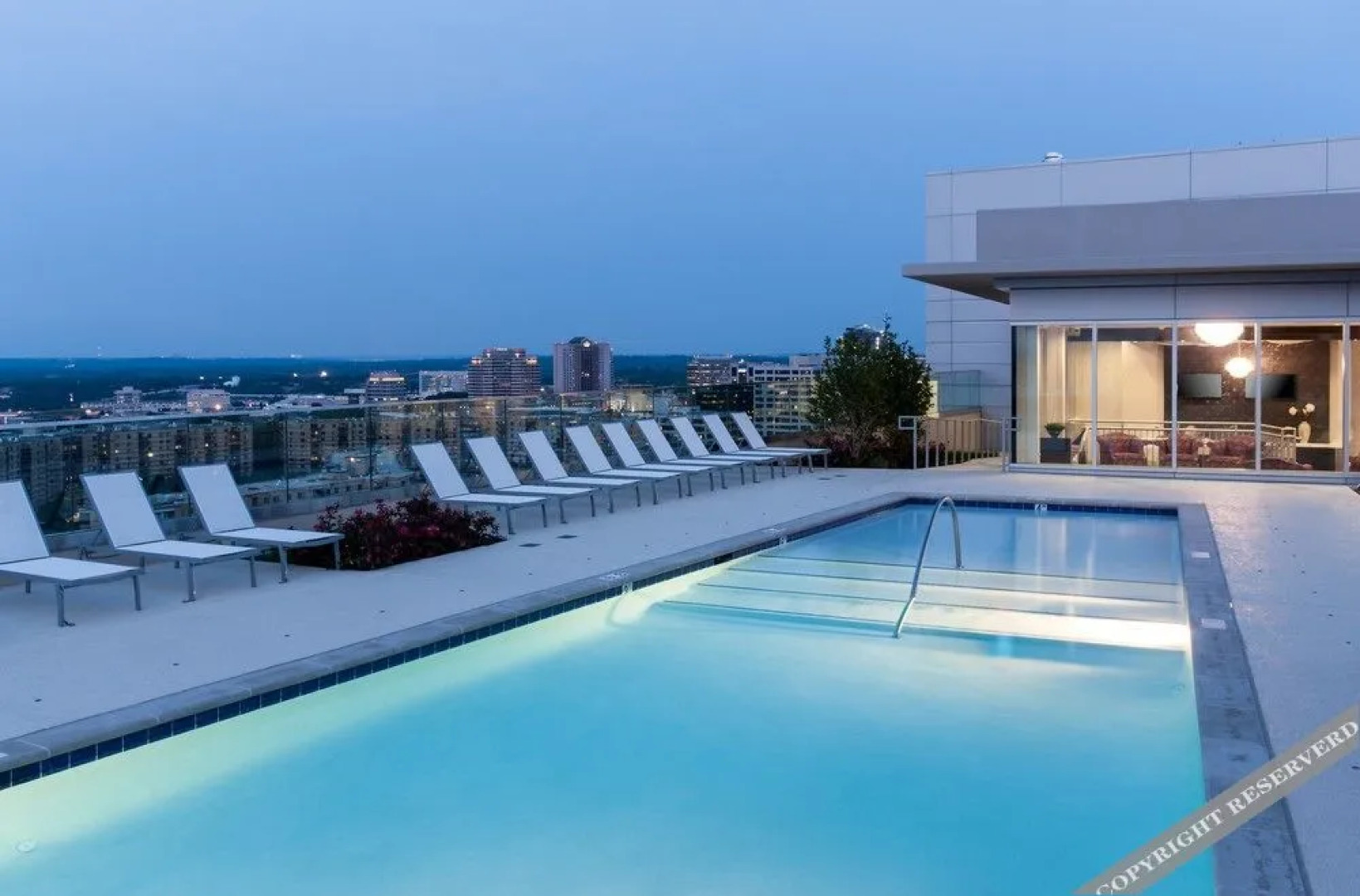 Global Luxury Suites at Spring Hill