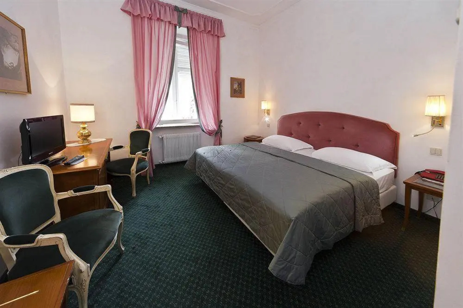 Parkhotel Mondschein, a Member of Design Hotels