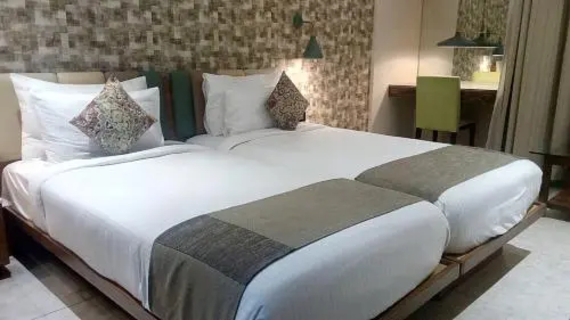 Rs Exclusive & Fine Dine