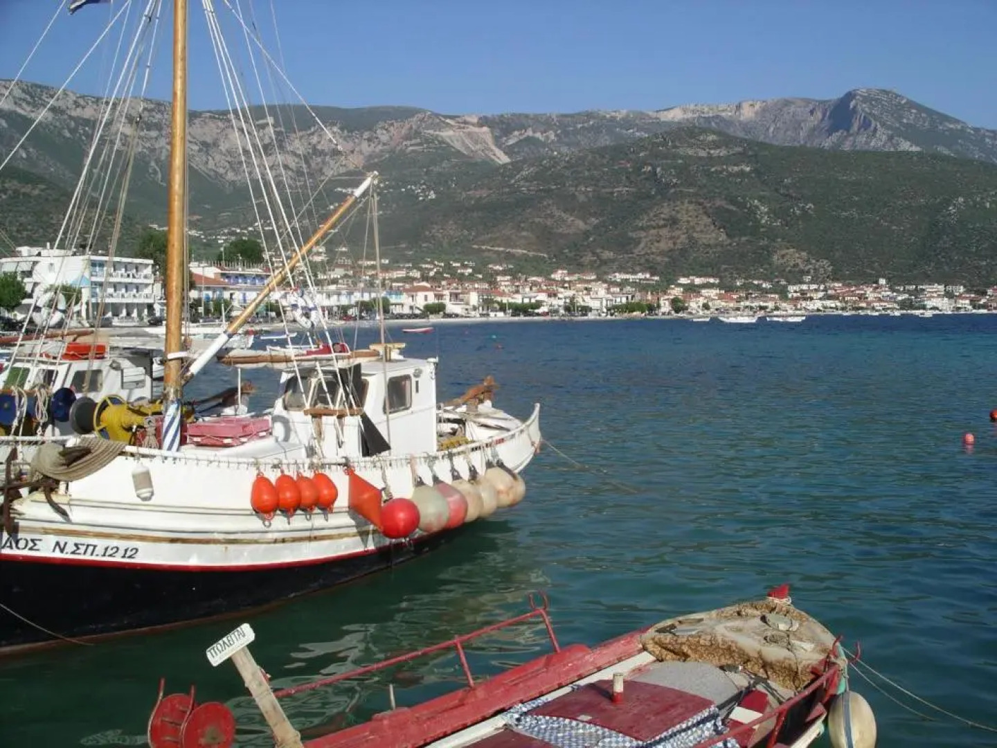 Tiros Apartments Armonia