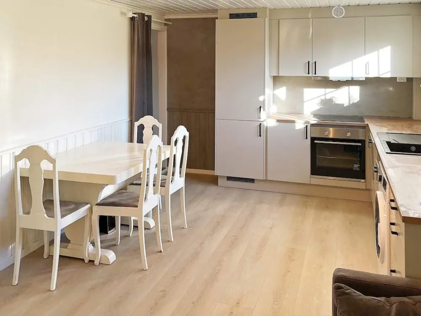 10 Person Holiday Home in Tjome