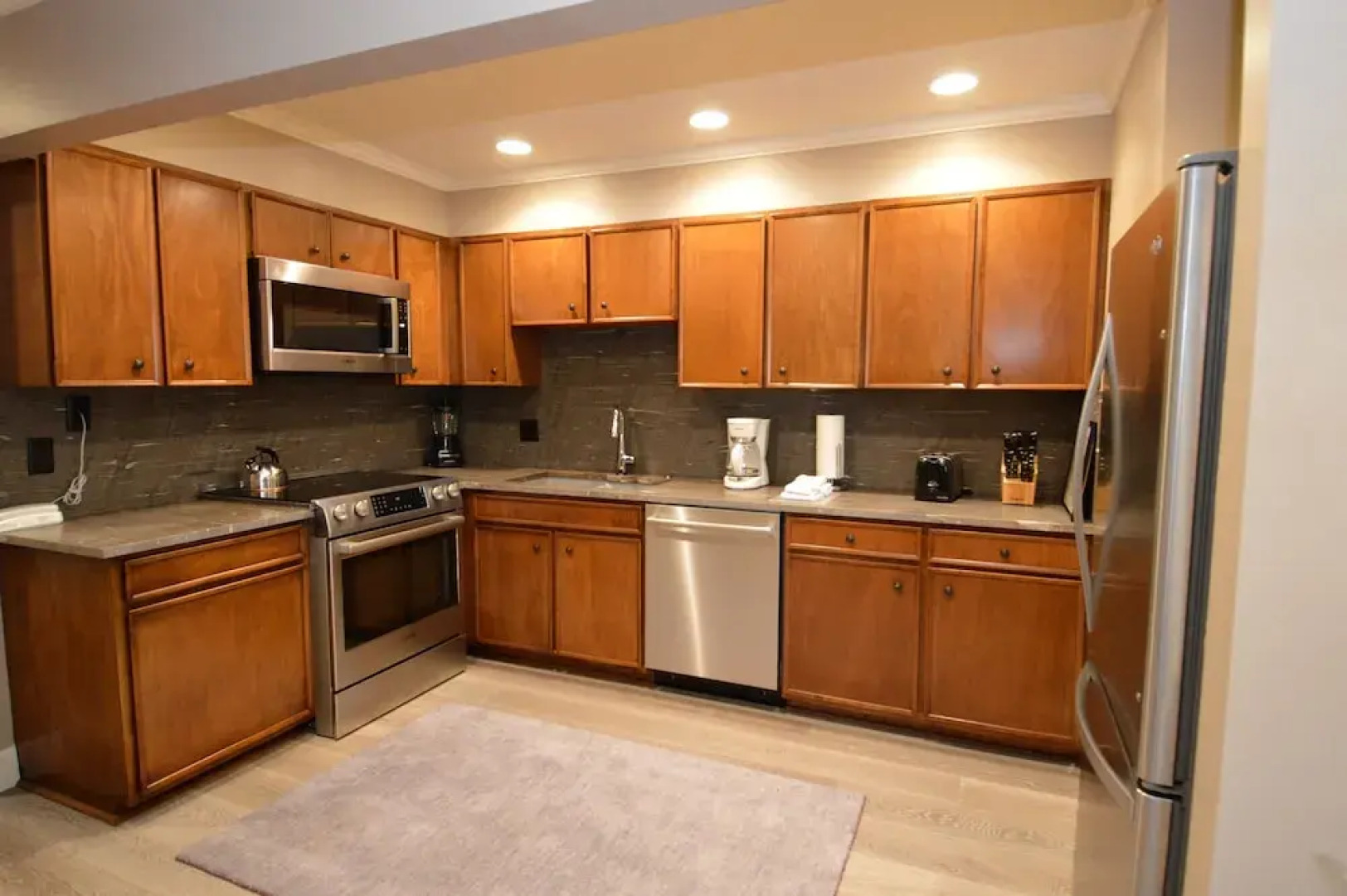 Fasching Haus by Frias Properties