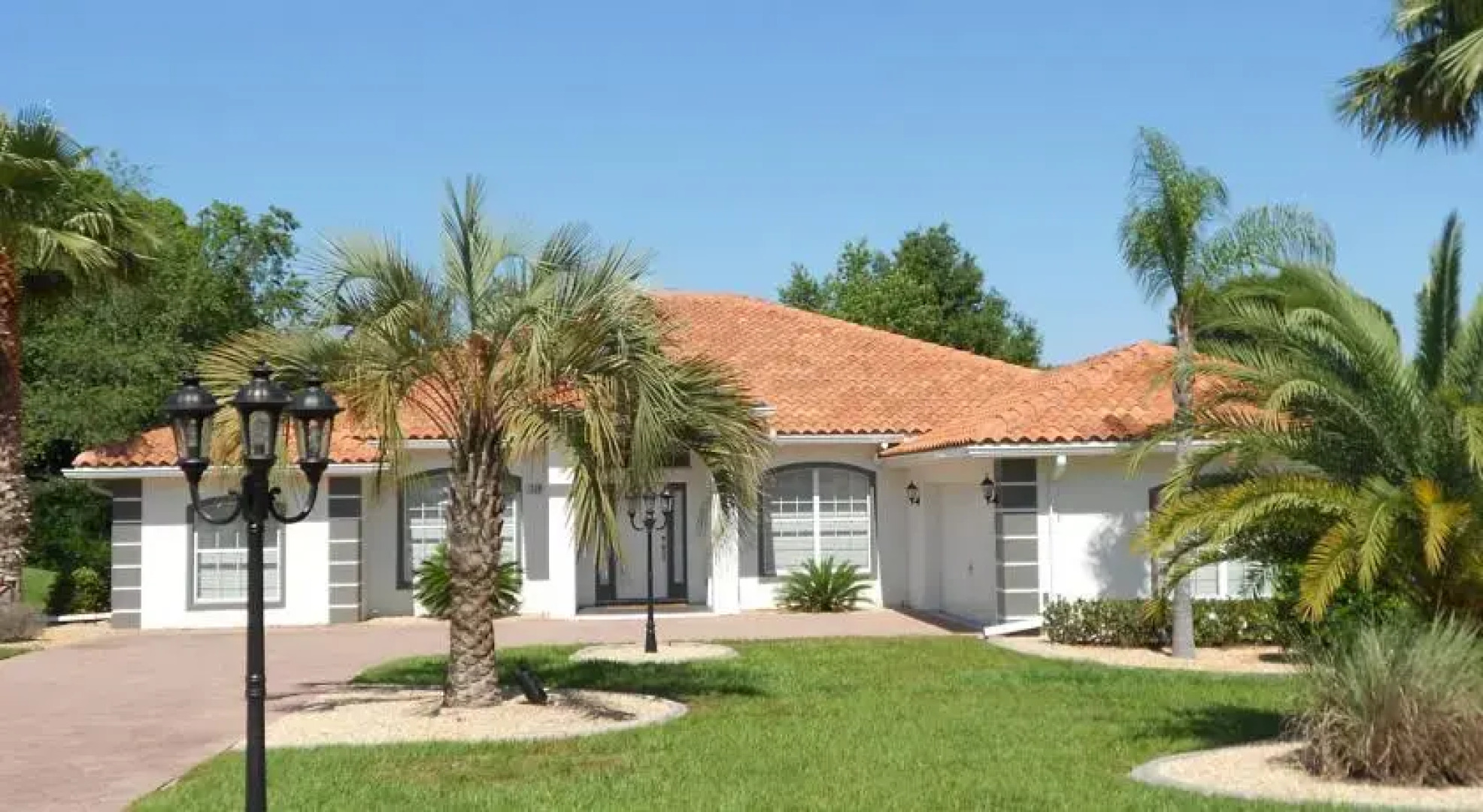 Executive Family Getaway by Golf Resort Inverness