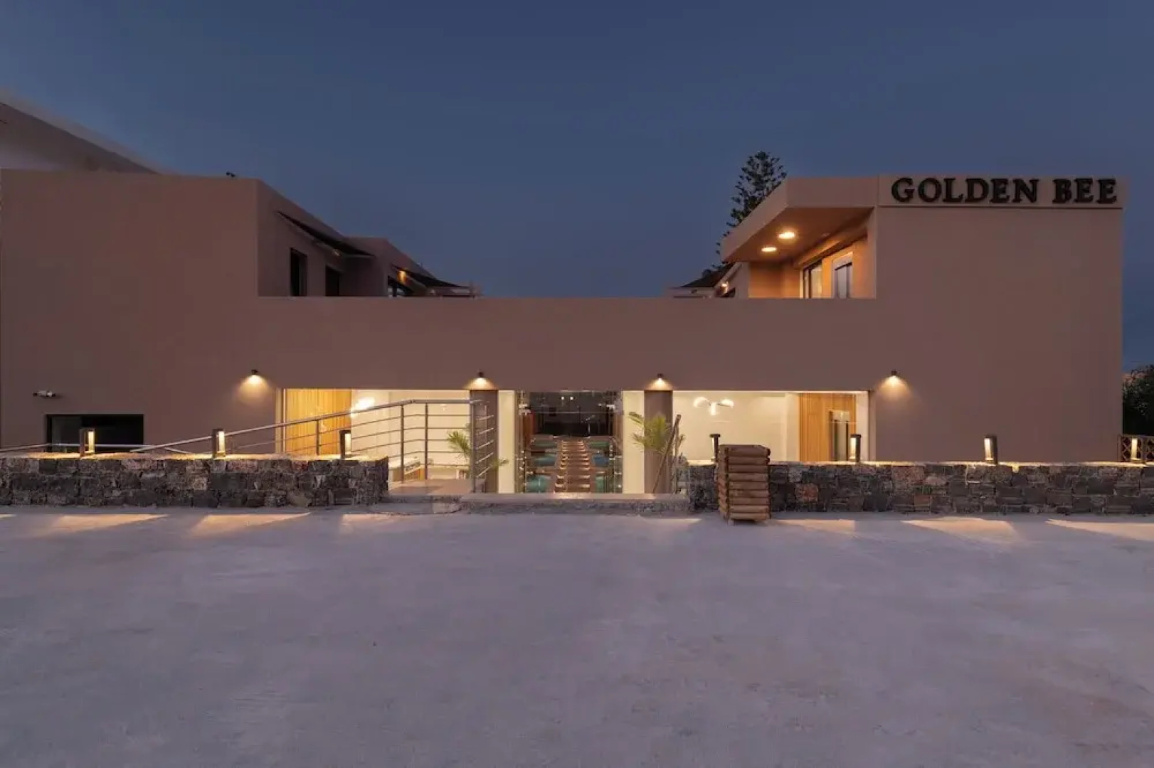 Golden Bee Lifestyle