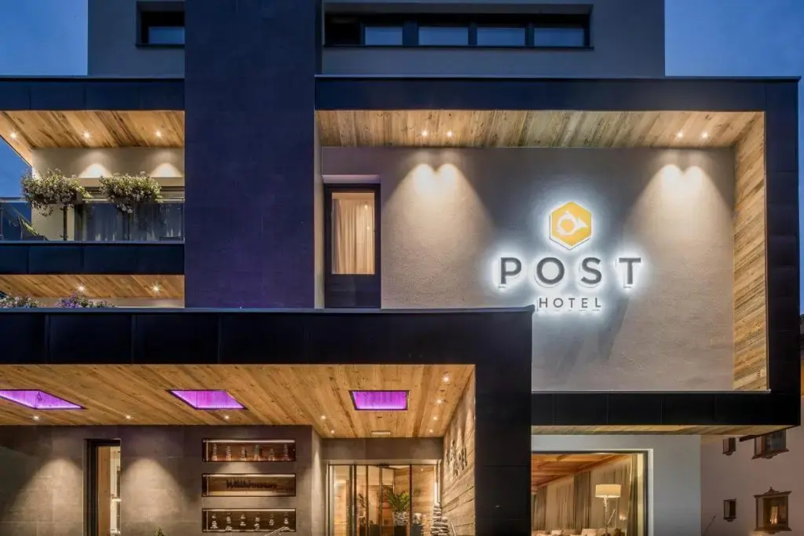Post Hotel
