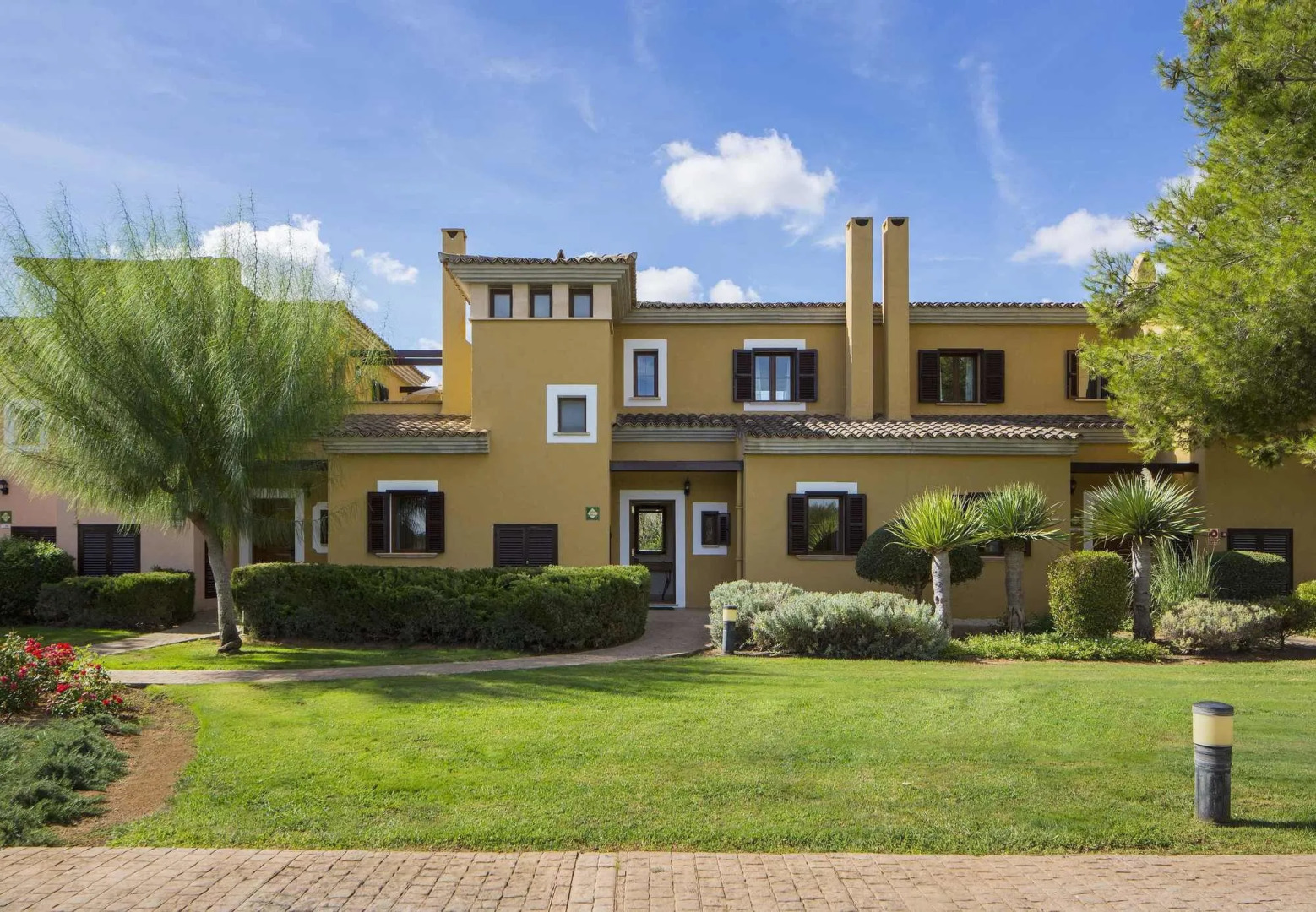 Отель Marriott's Club Son Antem