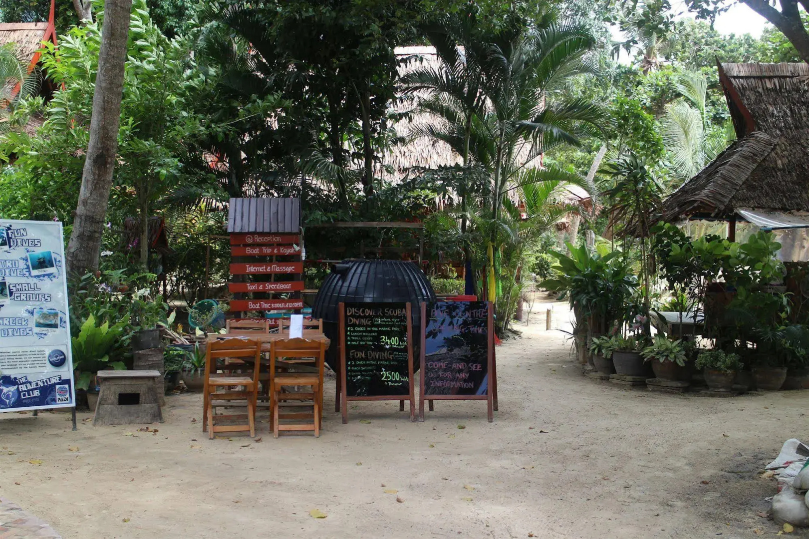 Phi Phi Relax Beach Resort