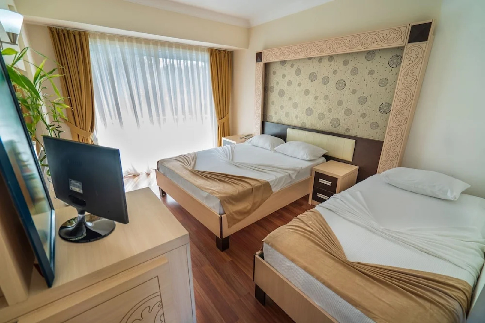 Aperion Beach  Hotel