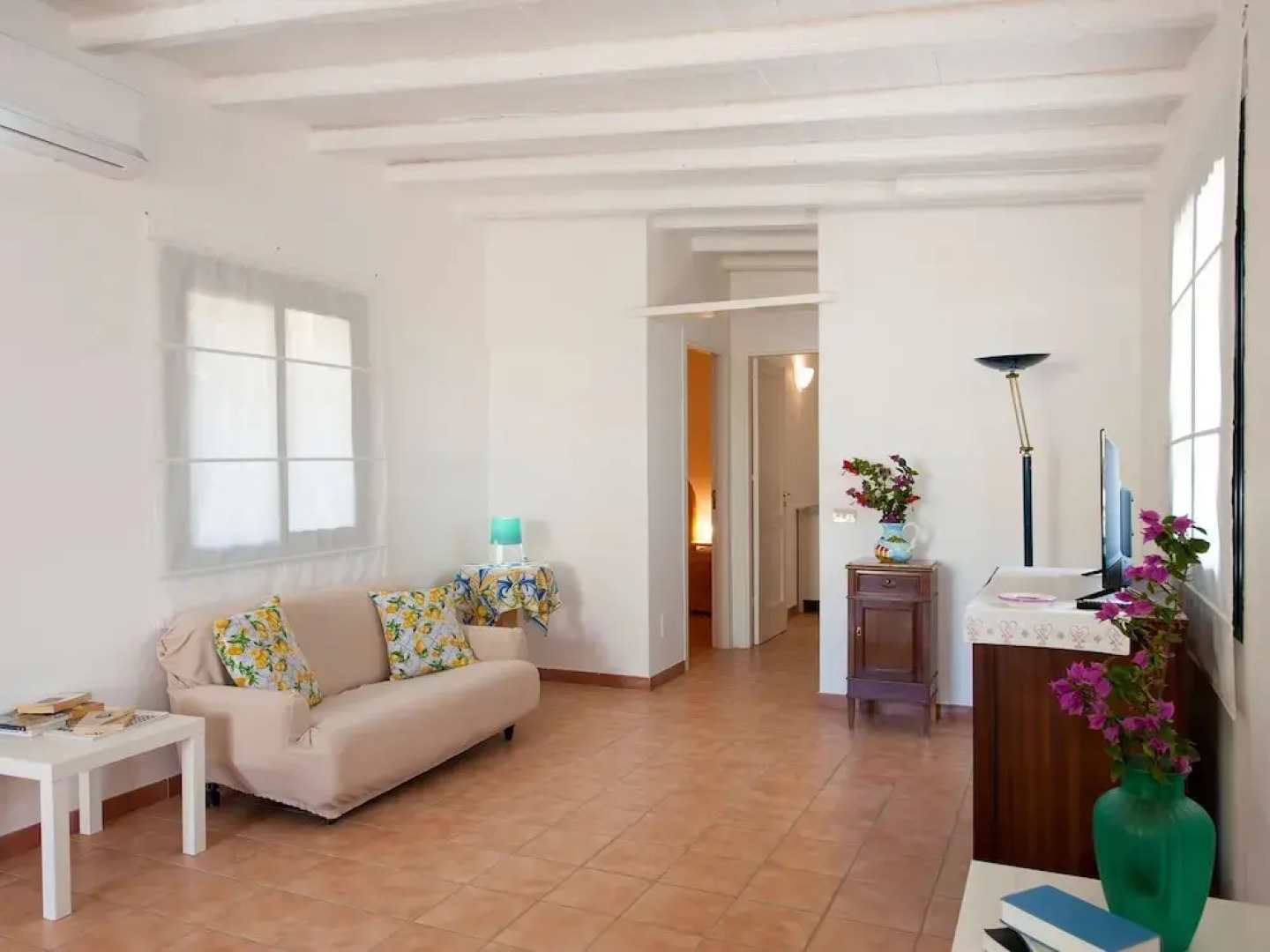 Lovely Holiday Home In Termini Imerese With Roofed Terrace