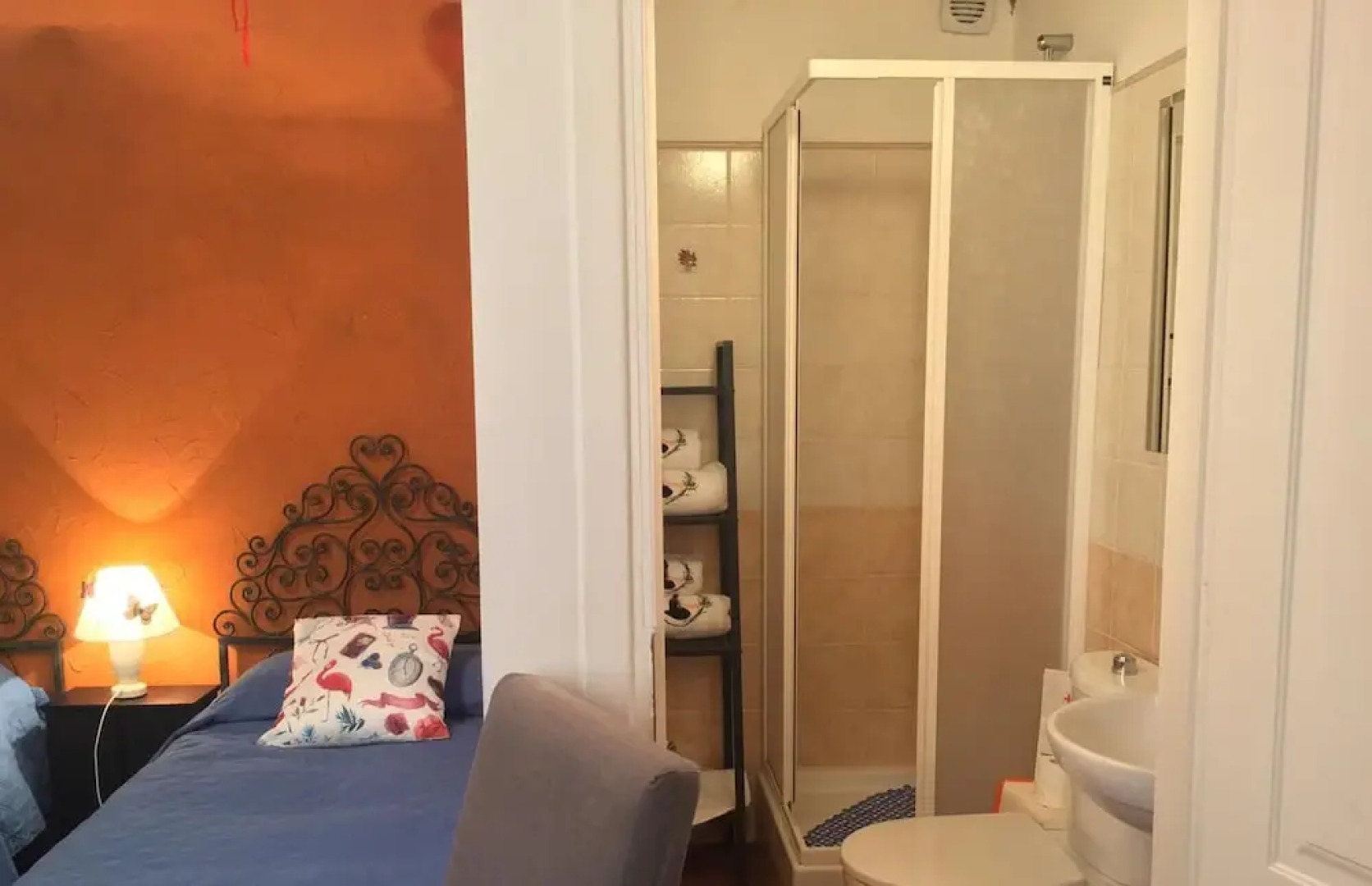 L'Ora delle Streghe Charme and Design b&b