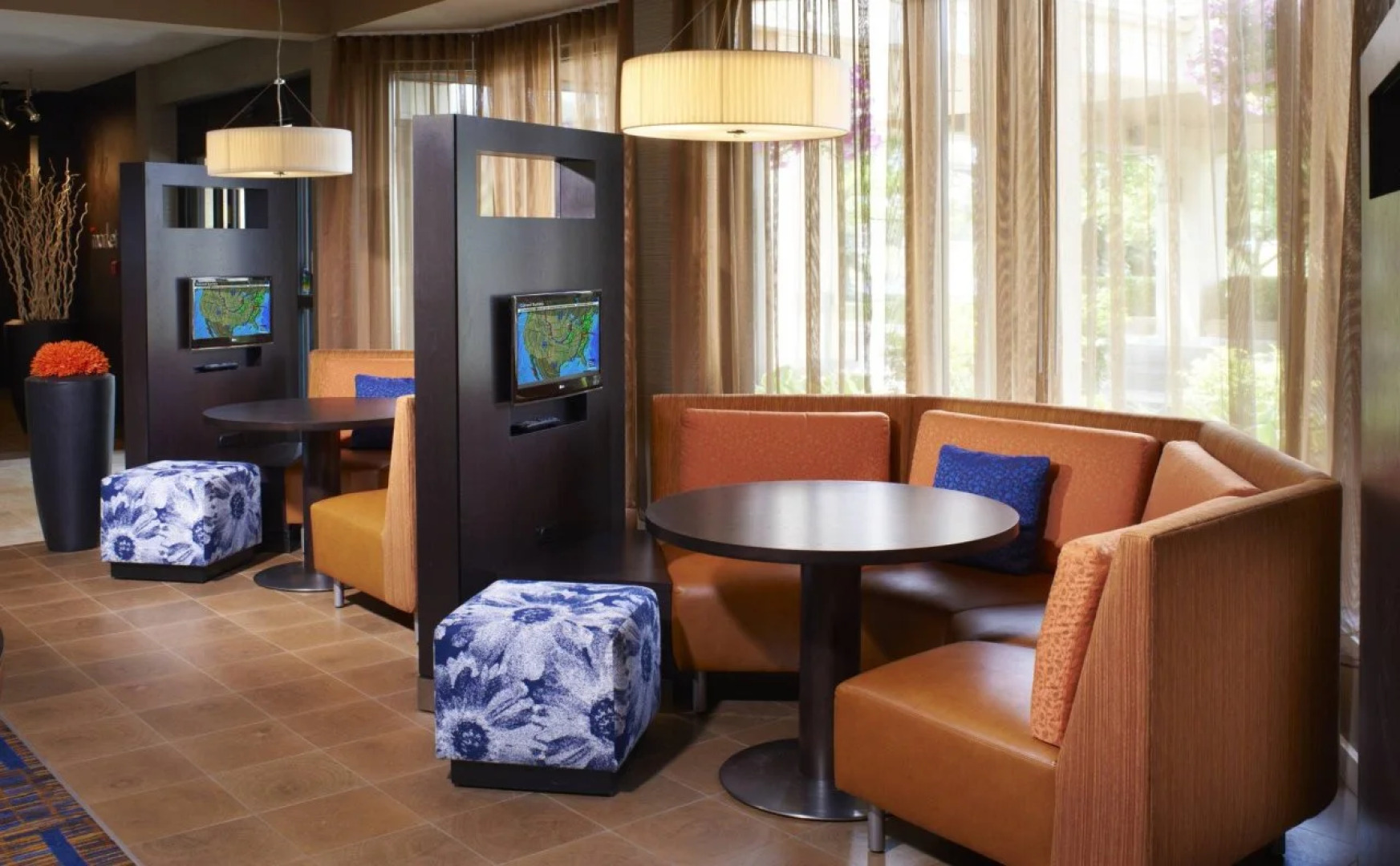 Courtyard by Marriott Detroit Dearborn