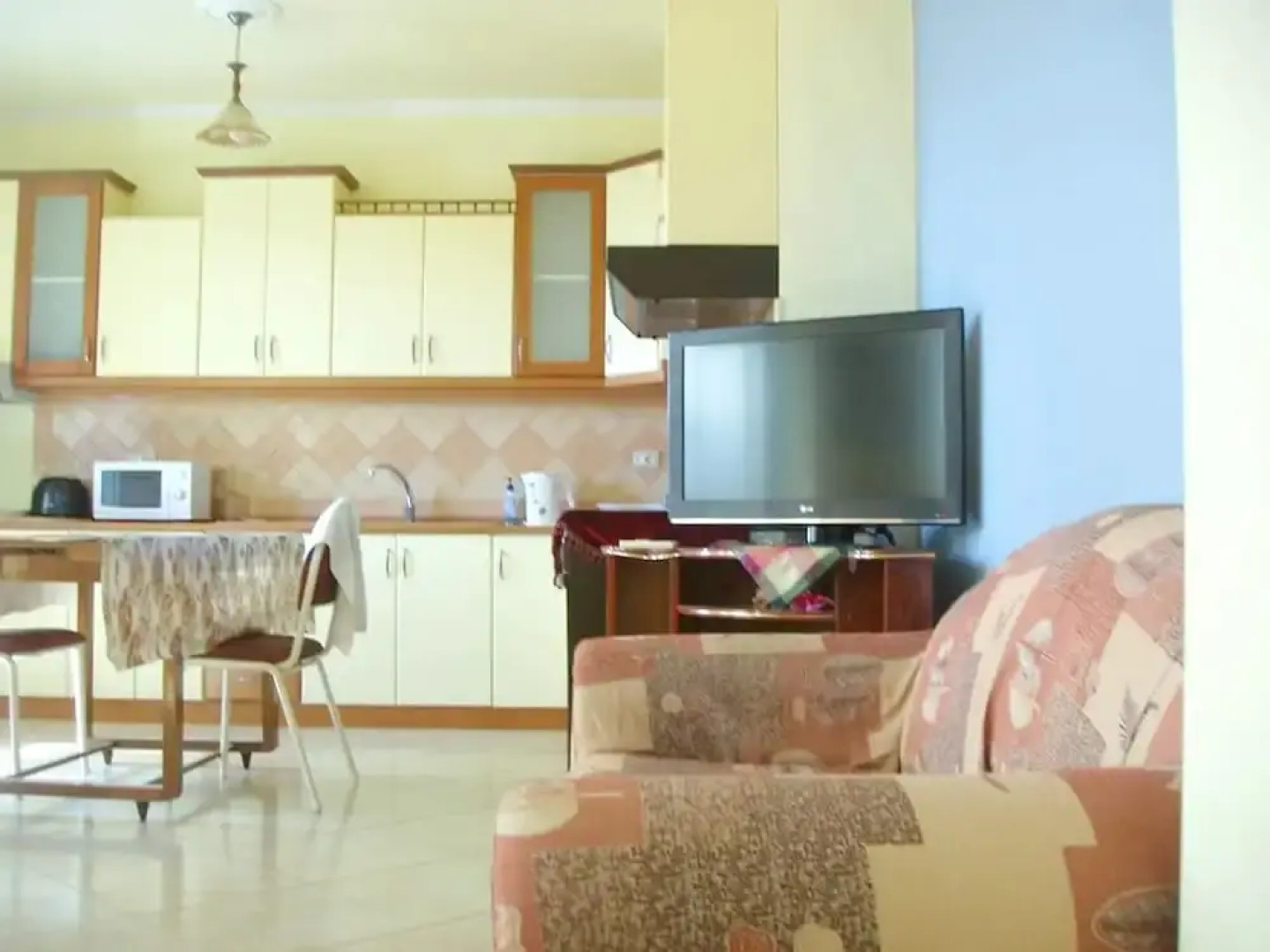 Apartment With 3 Bedrooms in Elbasan, With Wonderful Mountain View, Furnished Balcony and Wifi