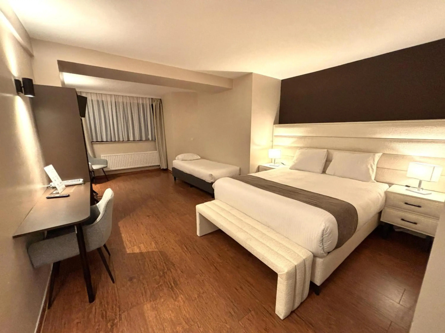 Escale Hotel