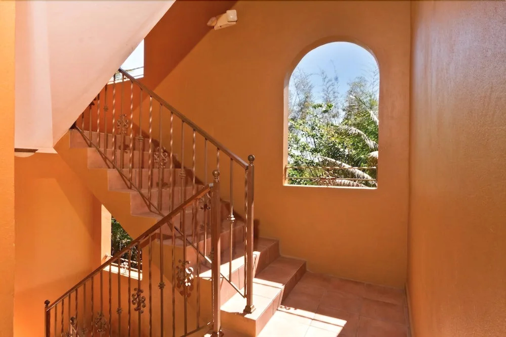Las Palmas Inn
