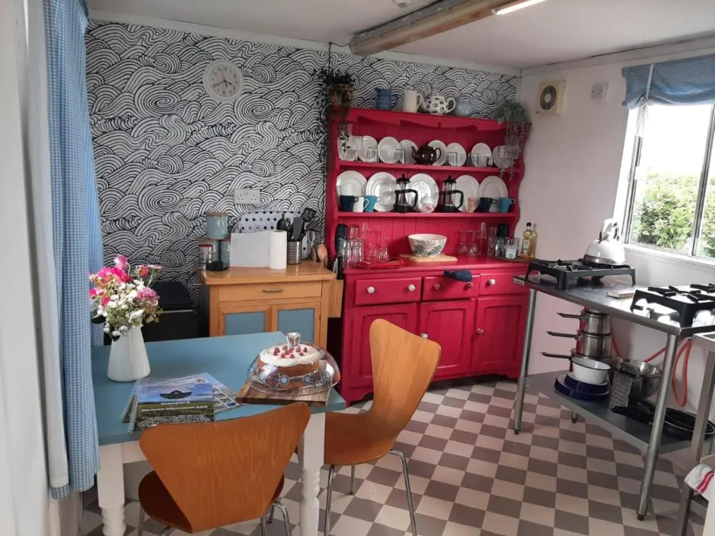 Tregantle Farm Eco Glampsite Super Safari Cabin