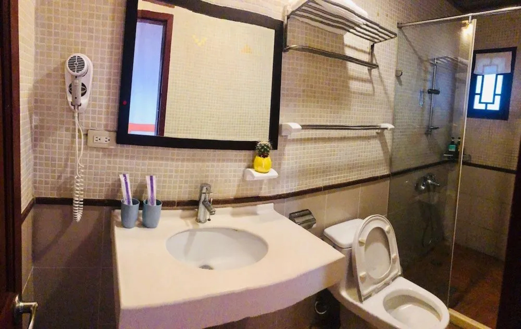 Tomato red classical Homestay