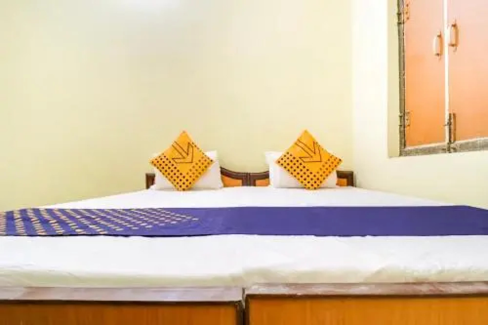 SPOT ON 65246 Anupam Vatika