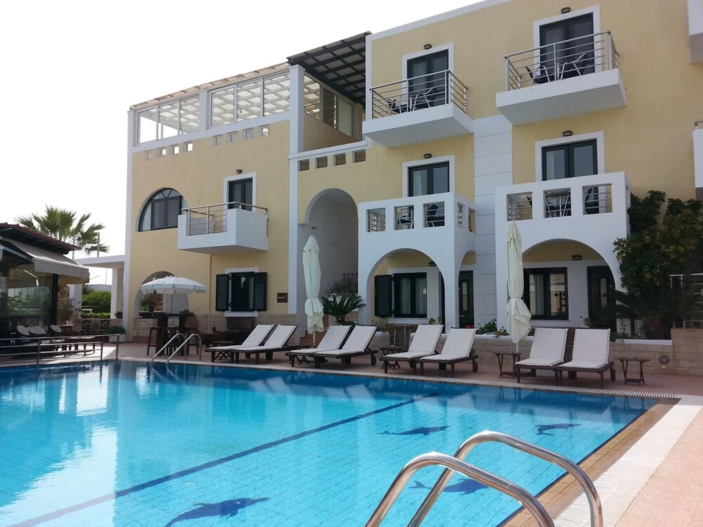 Ela Mesa Luxury Apartments