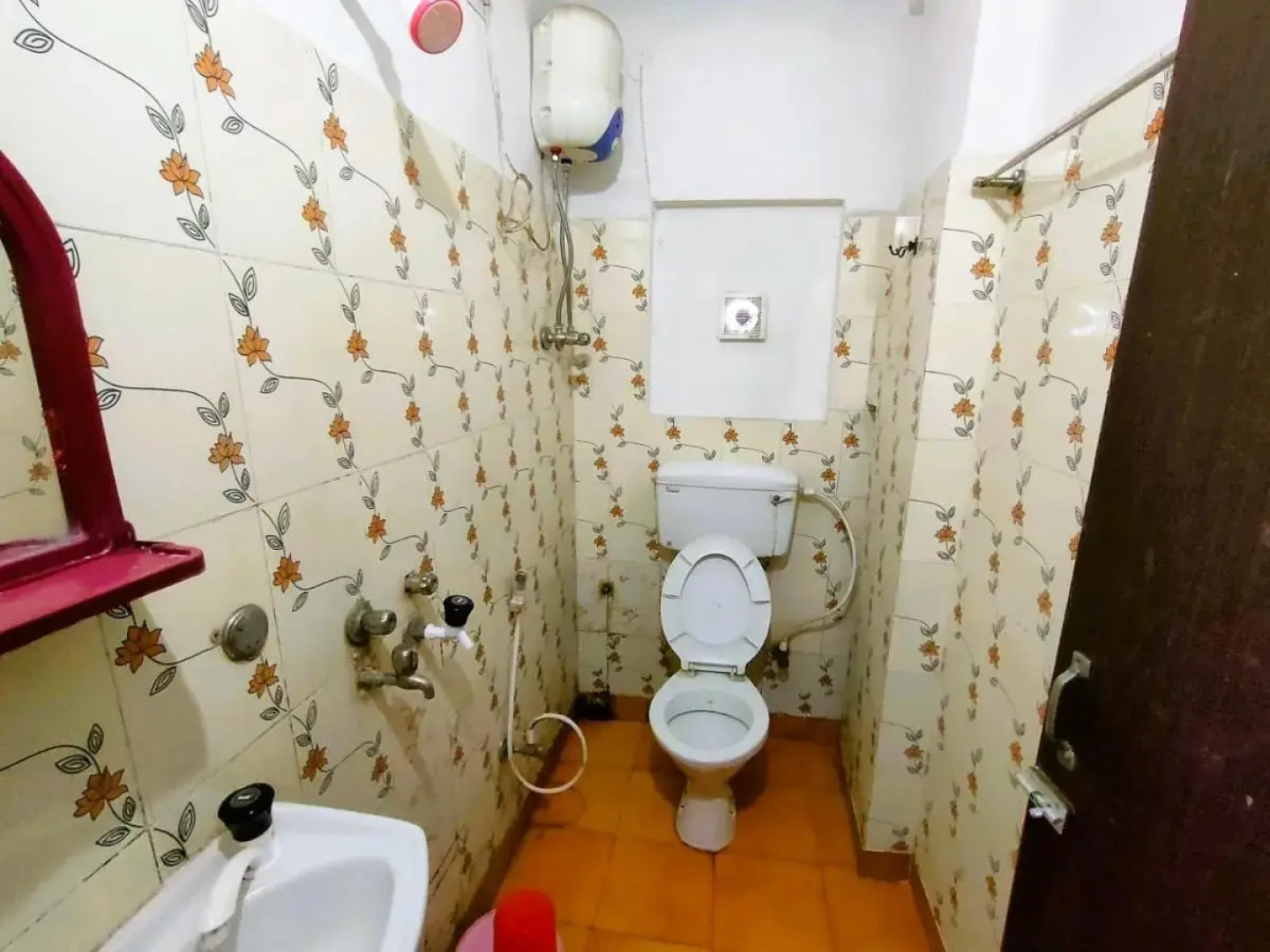 STAYMAKER Chakra Nayan Tara Sonu Inn