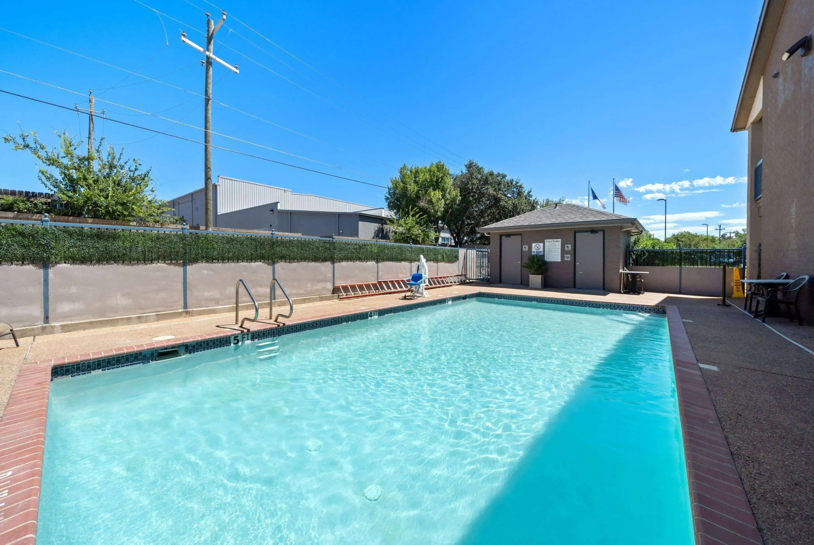 Days Inn by Wyndham Round Rock