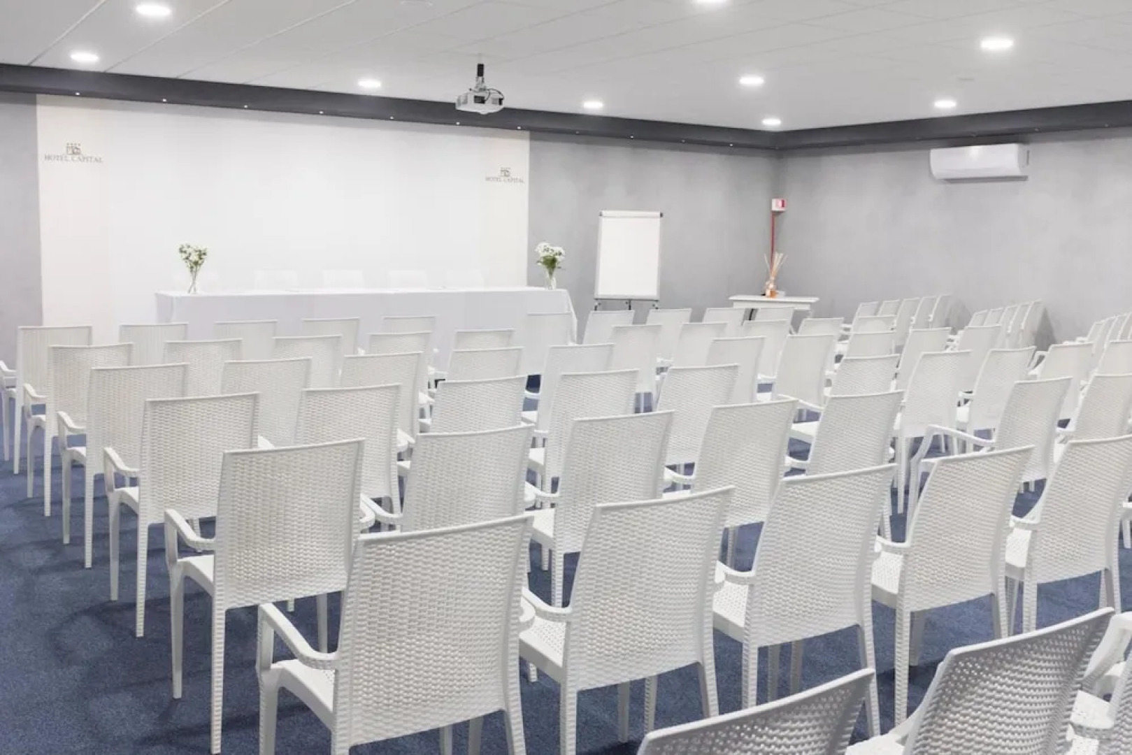 Hotel Capital