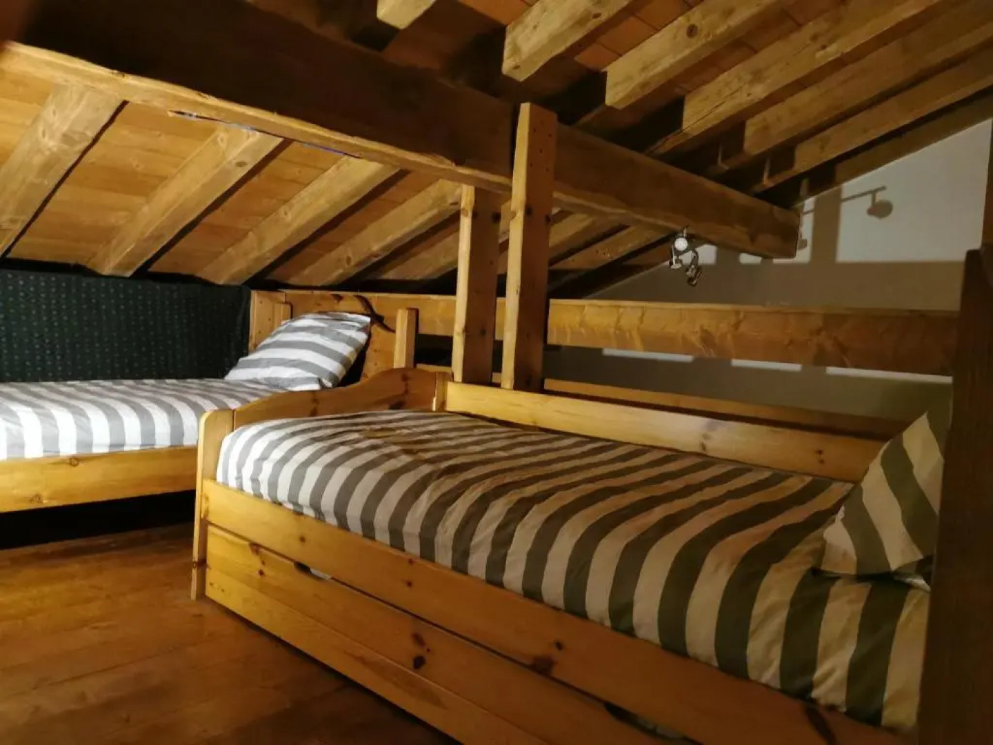 Chalet jacuzzi, sauna proche Courchevel 8/10 pers