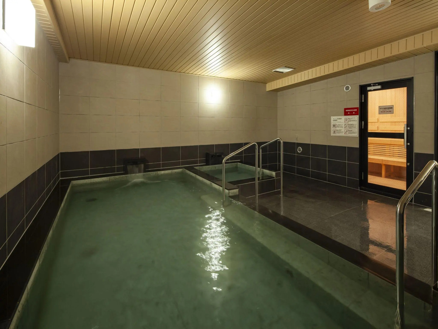 Y's Cabin & Hotel Naha Kokusai Dori