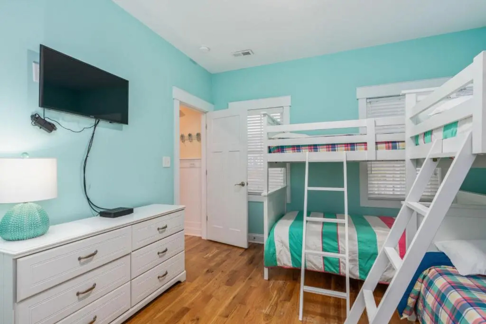 Alpha Breeze by Oak Island Accommodations