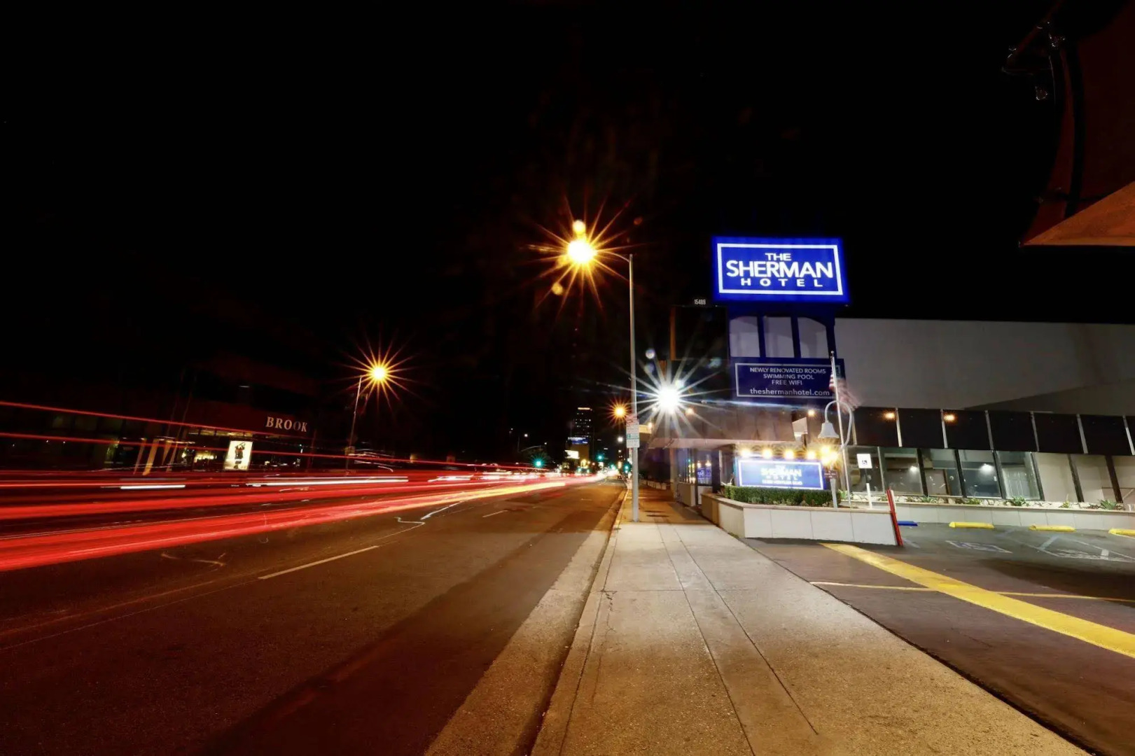 The Sojourn Los Angeles - Sherman Oaks