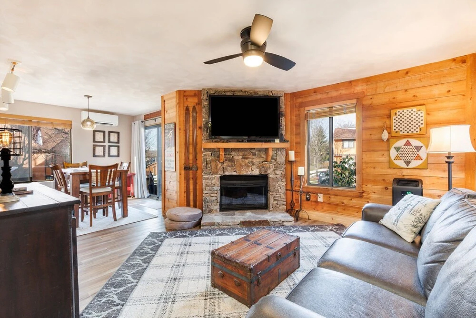 Swiss Mountain 1 Bedroom - Premier Unit with Patio by RedAwning