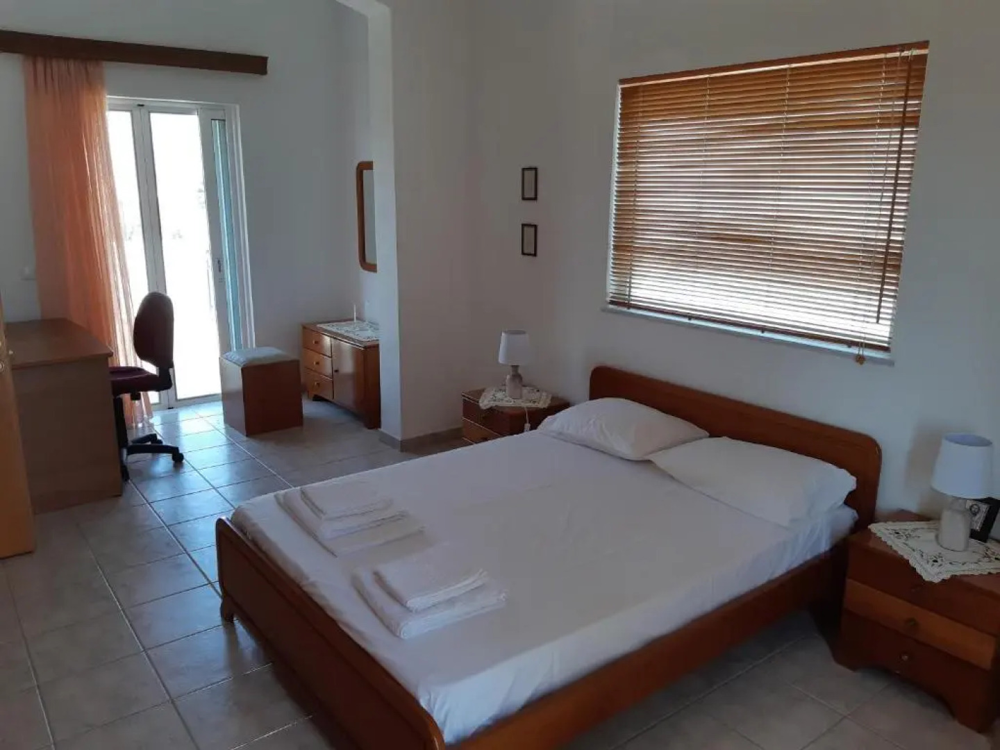 Swan House Panoramic View - Near the sea