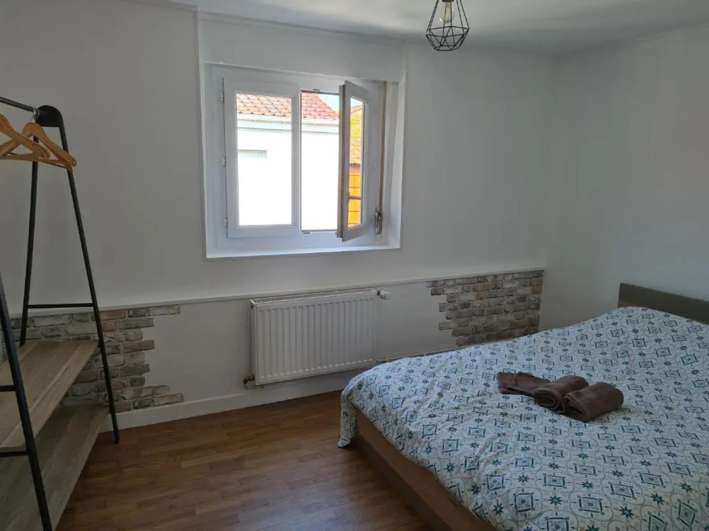 "Les Embruns" Maison meublée, proche de la mer