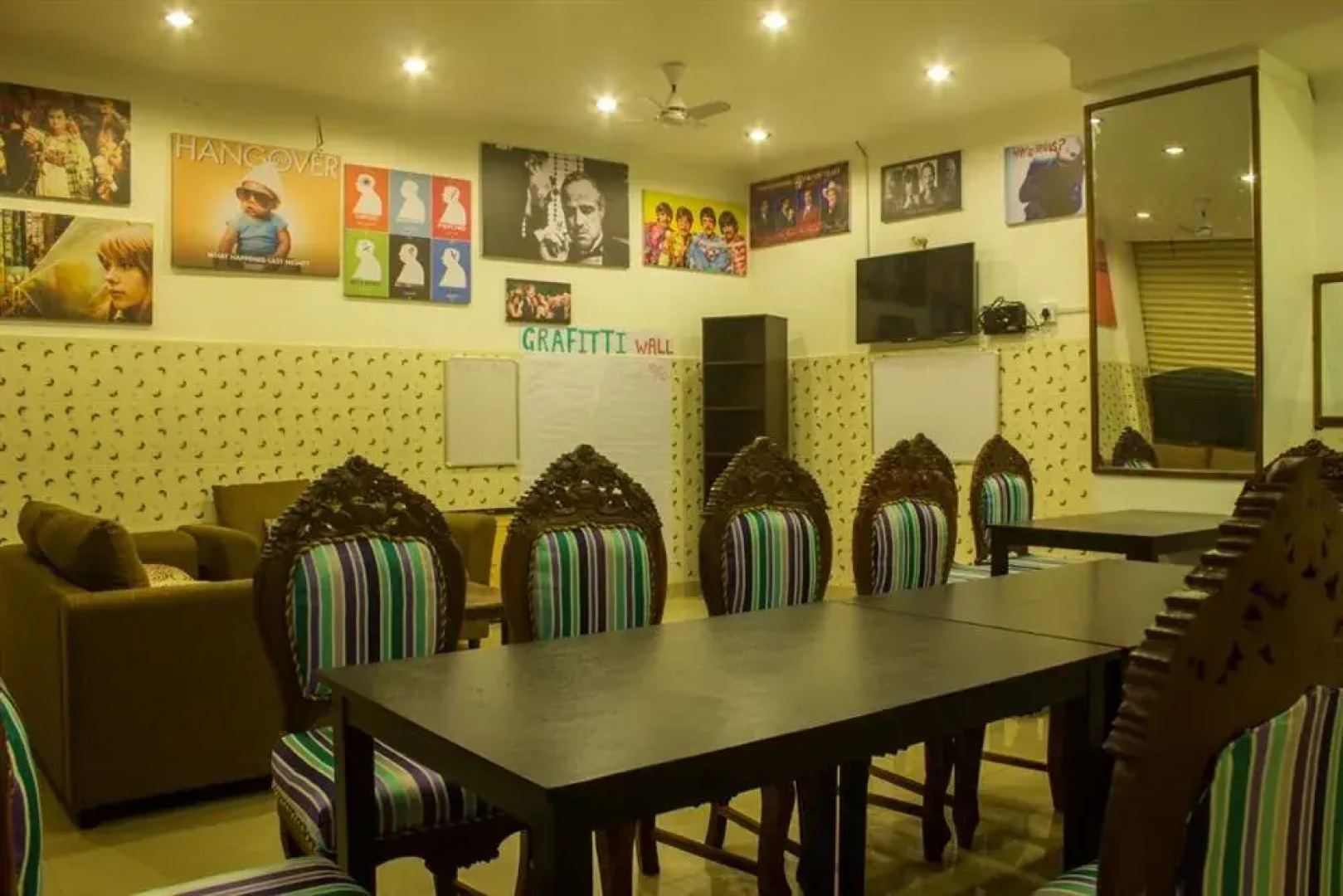 Vedanta Wake Up-Kumily Town Center