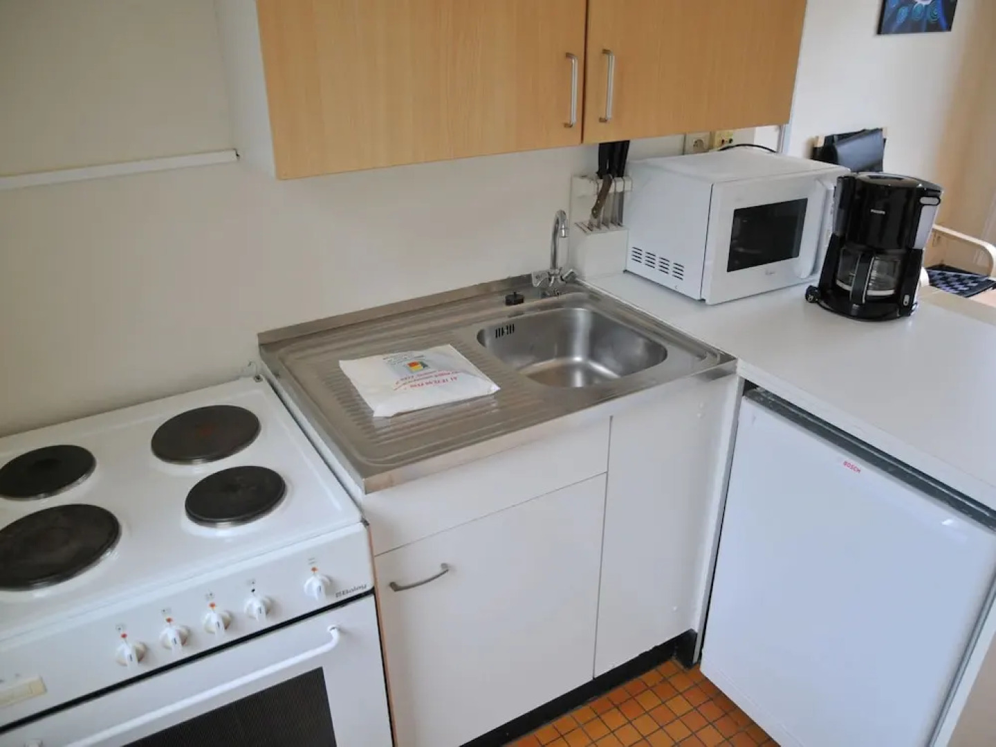 Cozy, Carefully Furnished Bungalow near Maas