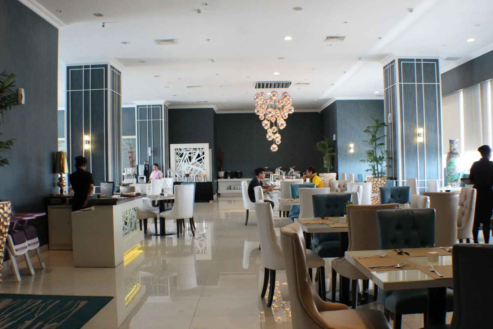 Golden Tulip Legacy Surabaya