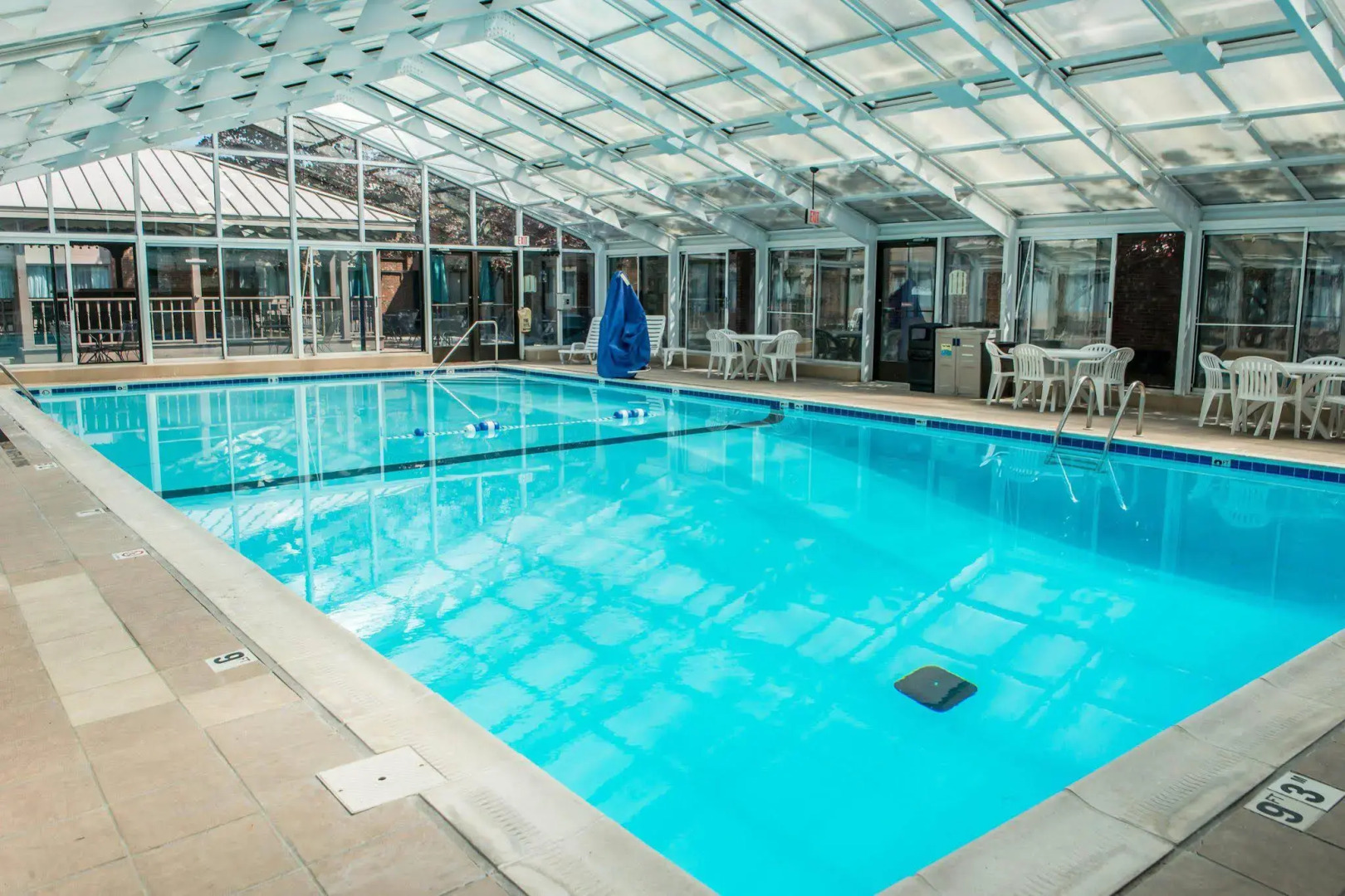 Comfort Inn & Suites Pittsburgh Fox Chapel