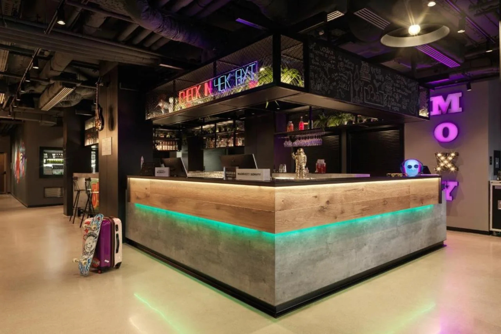 Отель Moxy Belgrade