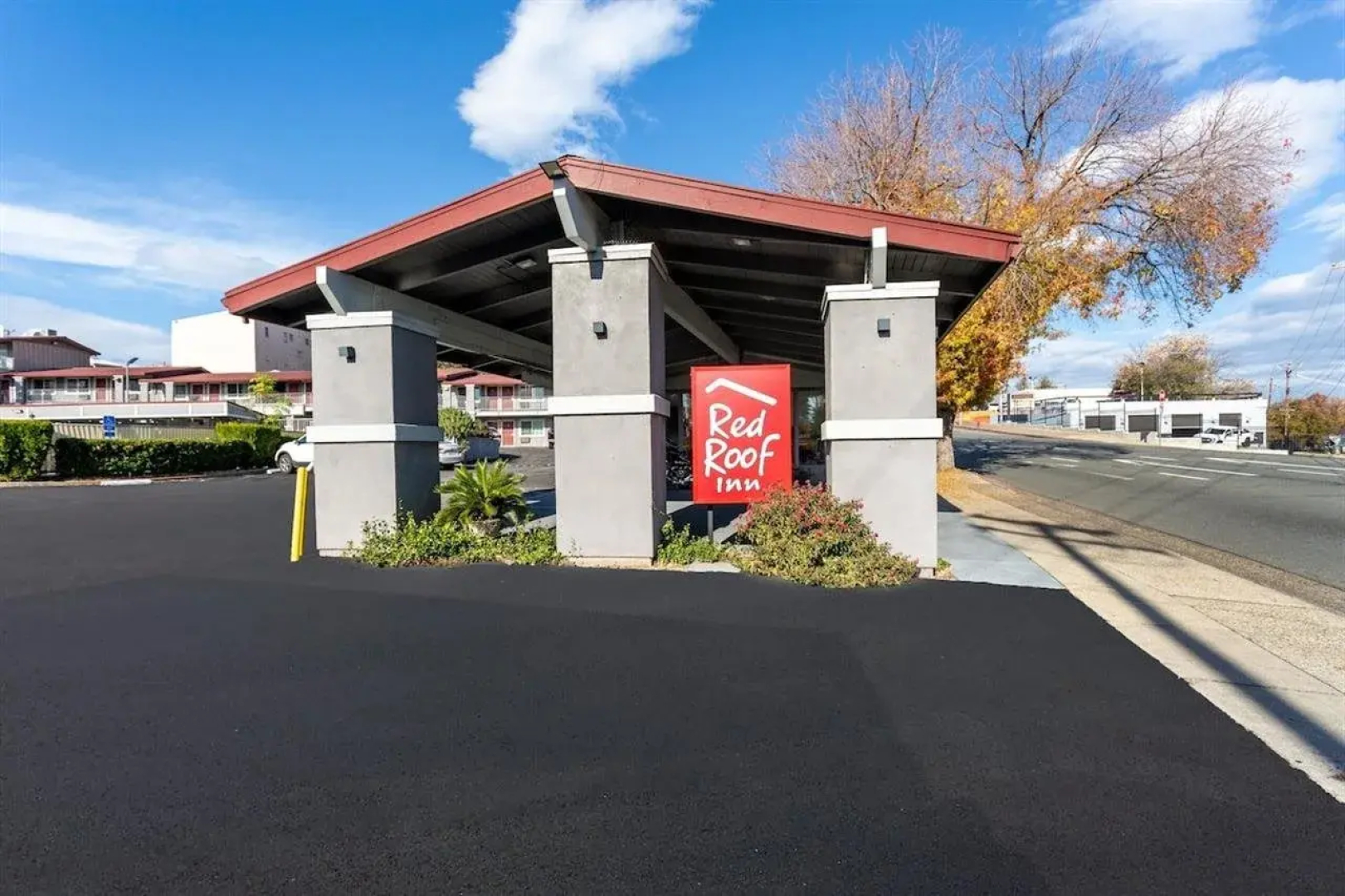 Red Roof Inn Redding