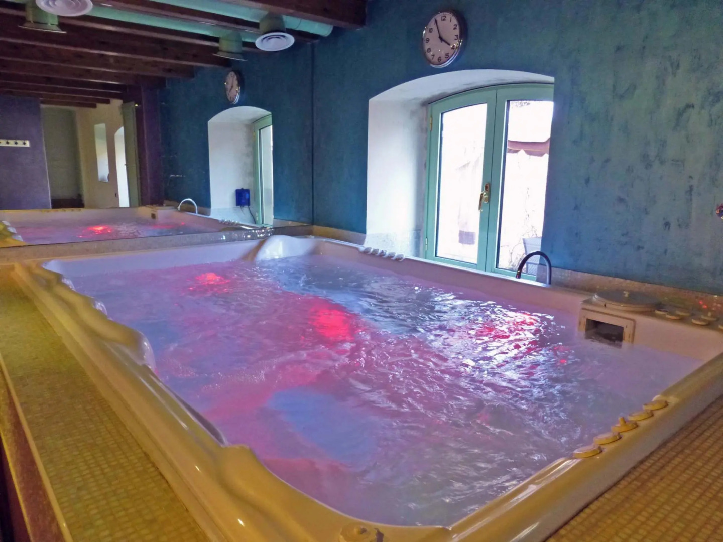 Exclusive Villa Surrounded by Peaceful Pistoia With Private Pool & Spa